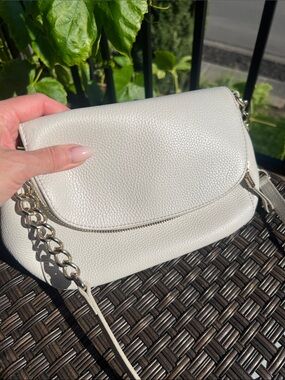 Zenith White Pebbled Crossbody Bag with Chain Strap